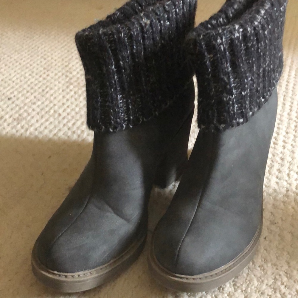 Gray boots